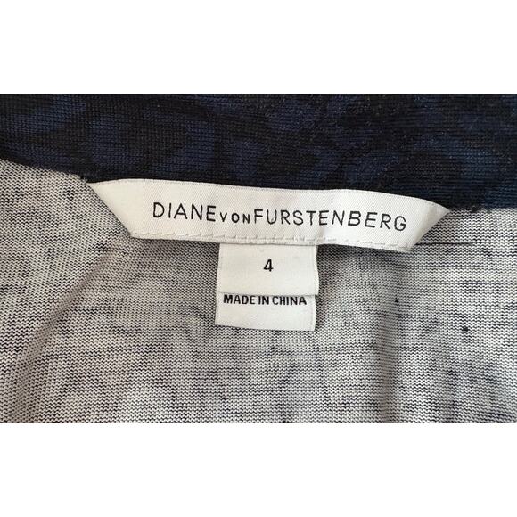 Diane von Furstenberg DVF Women Wrap Dress V-Neck, Long Sleeve 100% Silk Size 4 - Picture 11 of 16
